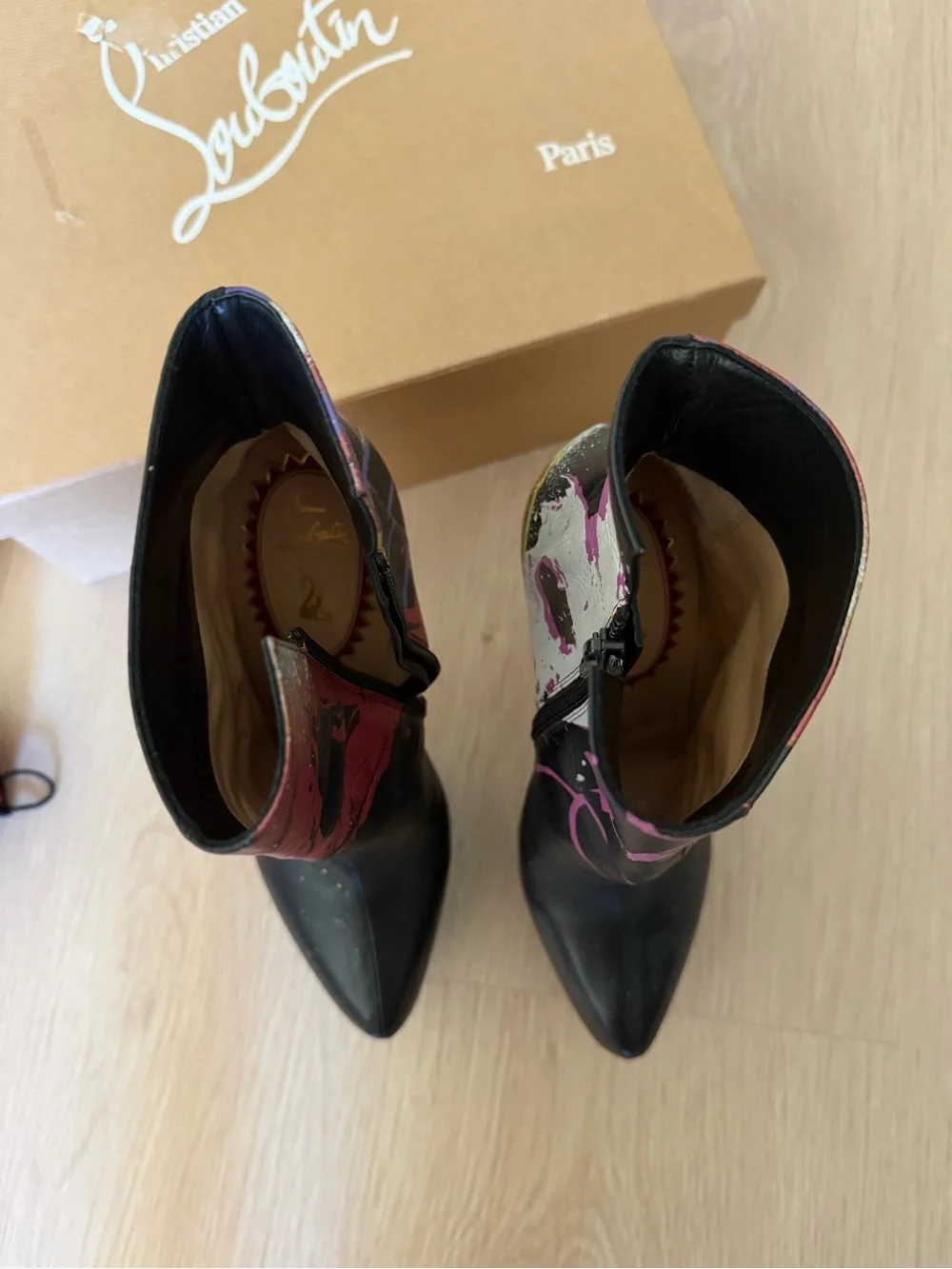 Christian Louboutin daf 160 size 38 booties boots